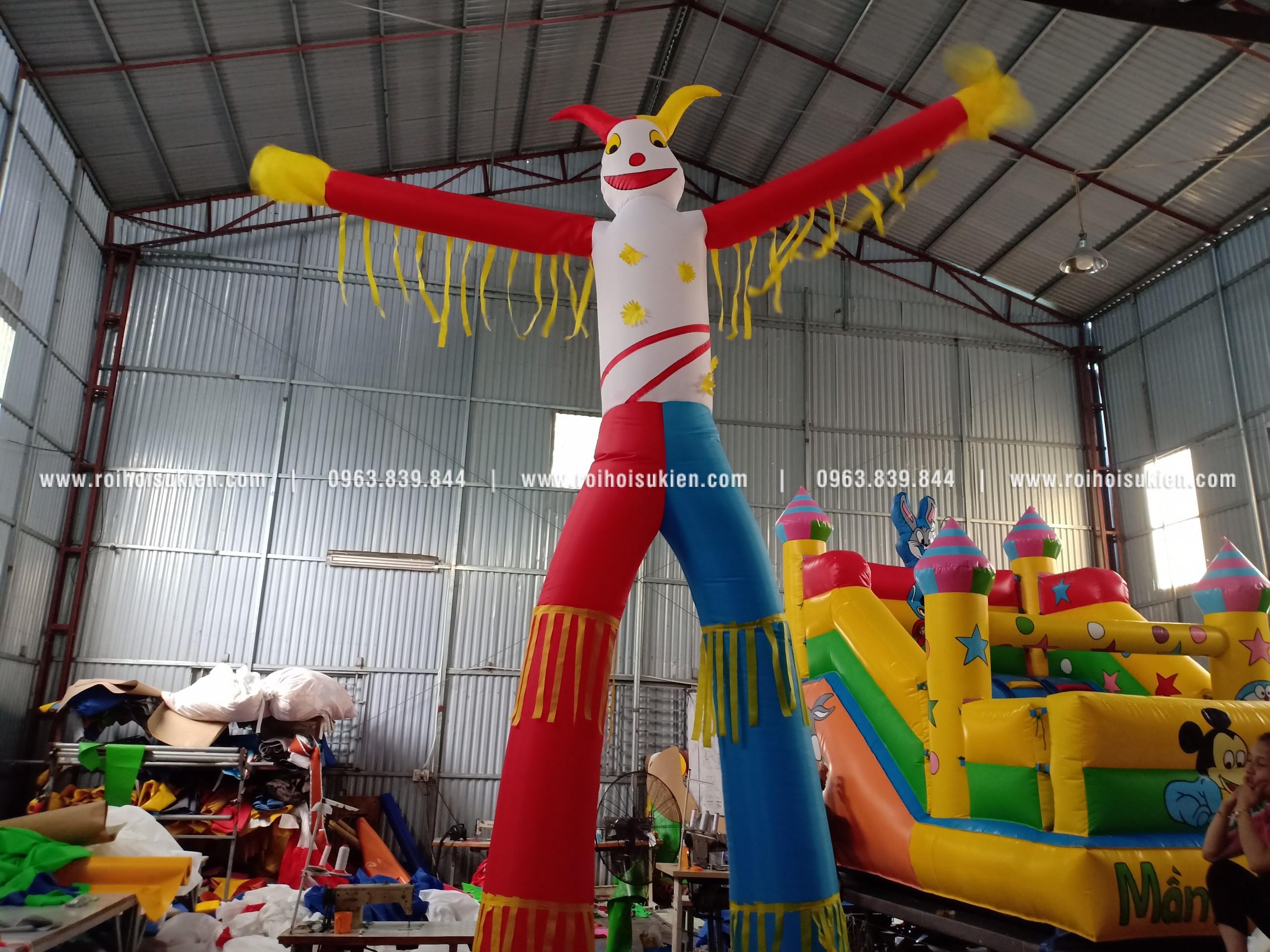 6 lợi ích khi sử dụng rối hơi quảng cáo tại các sự kiện 1 roihoizozo00020