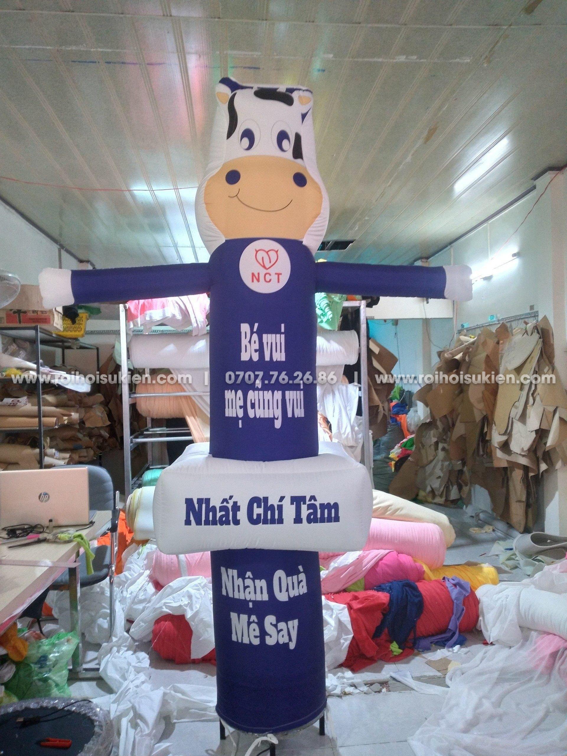 RỐI BÒ SỮA VẪY TAY 1 z5311235655776 e770bd7bec31a290606fa432d2d688d0