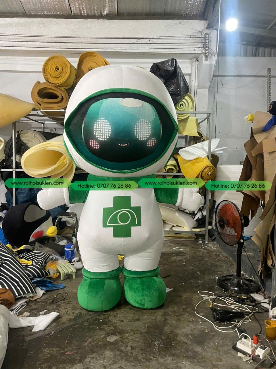 Mascot Bệnh Viện Mắt 8 1792047549450 557836947569697824 4076868493576172814 ce08d5d8319016229e95e3c5c80a3351